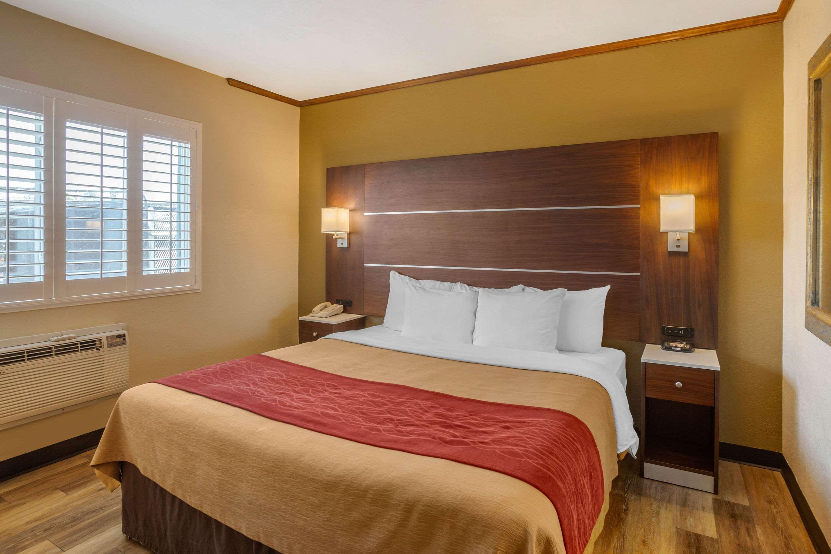 Comfort Inn San Diego Airport At The Harbor Esterno foto