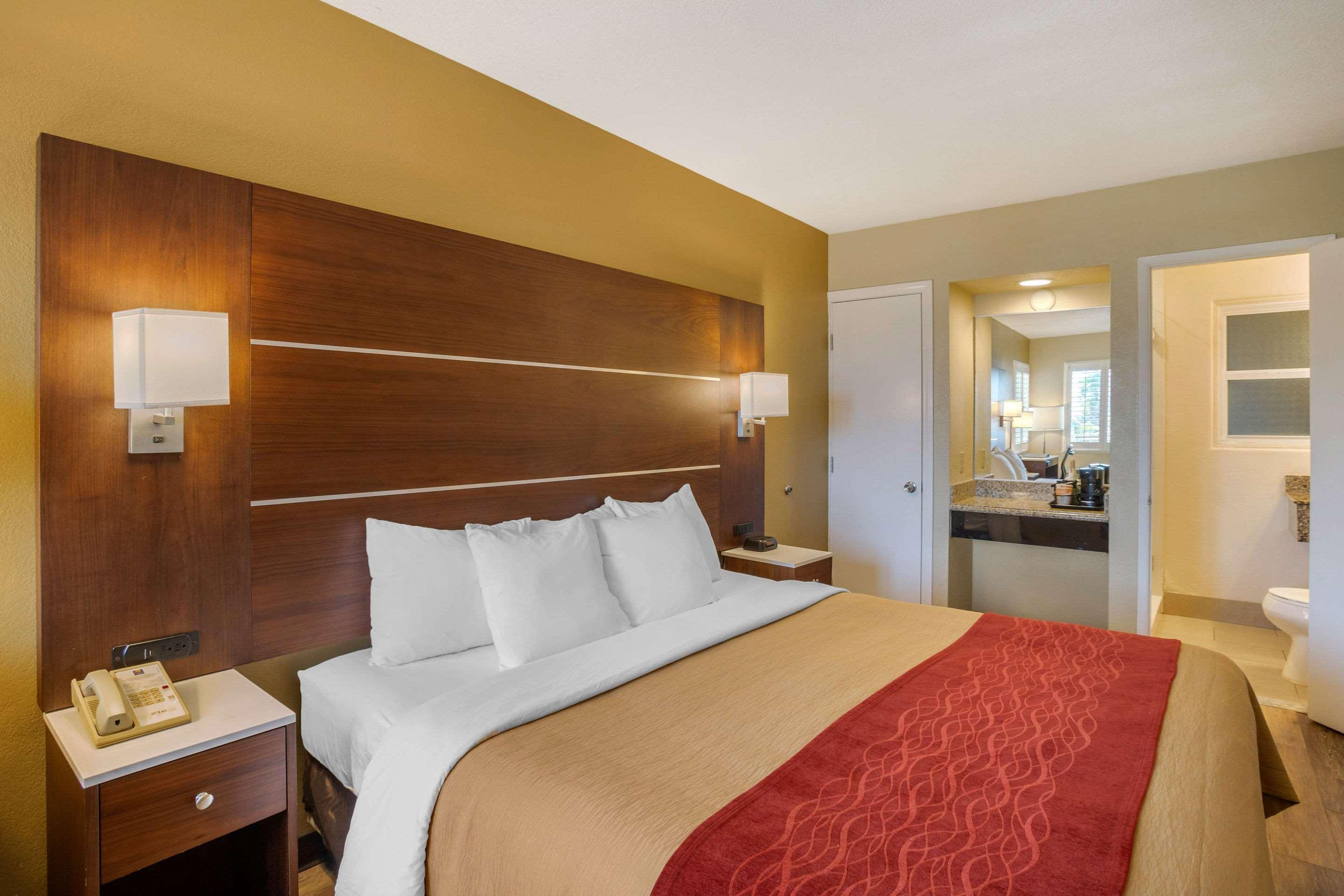 Comfort Inn San Diego Airport At The Harbor Esterno foto