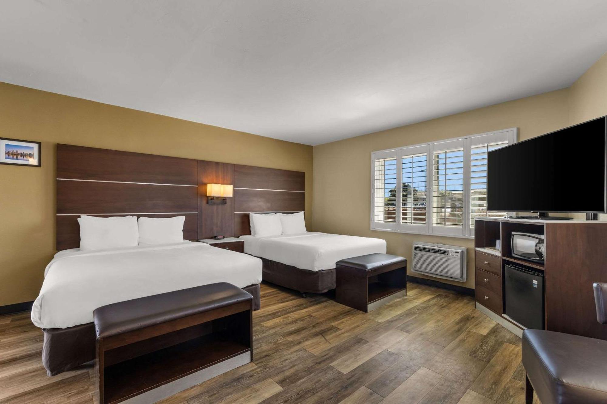 Comfort Inn San Diego Airport At The Harbor Esterno foto