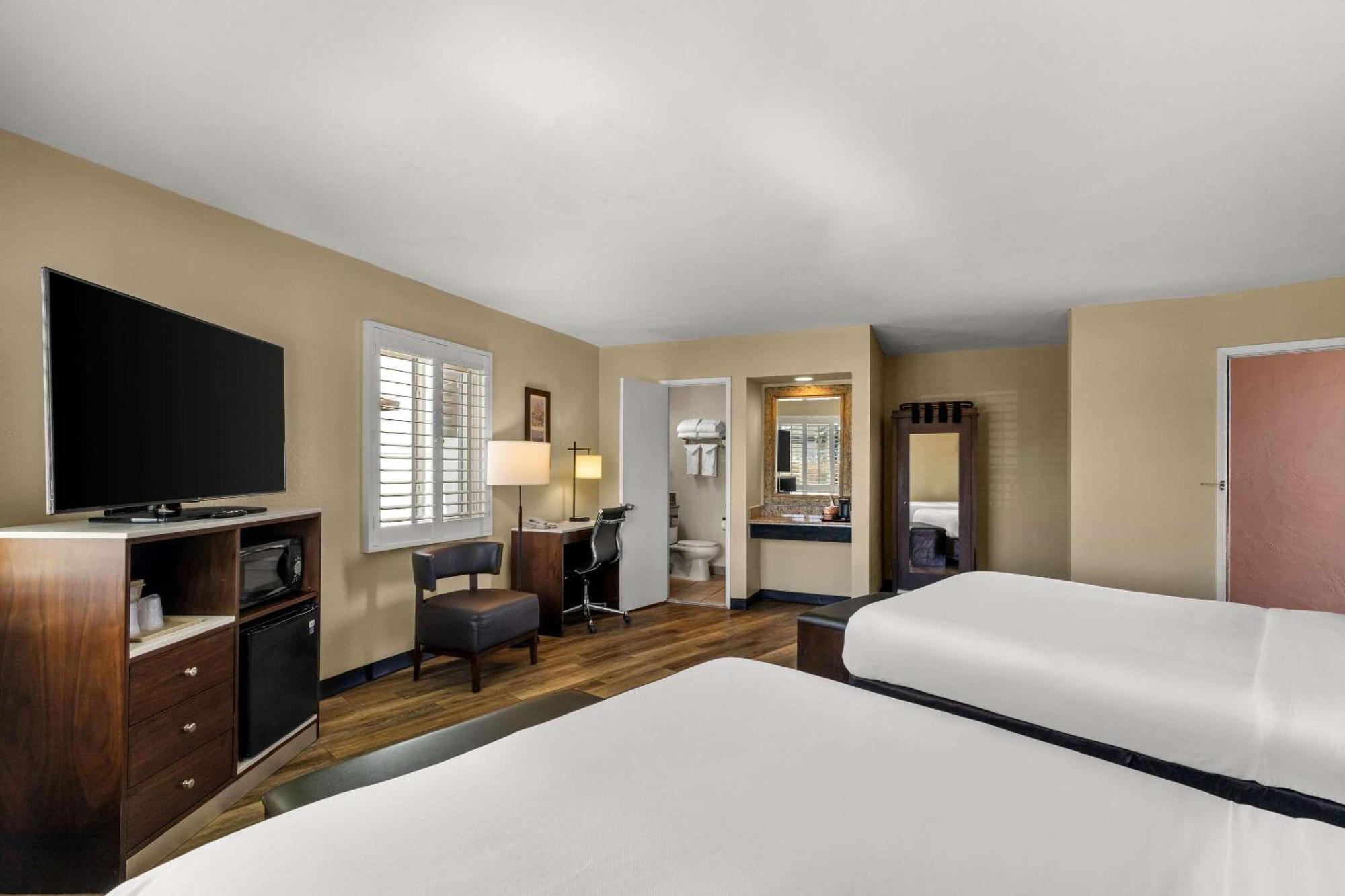 Comfort Inn San Diego Airport At The Harbor Esterno foto