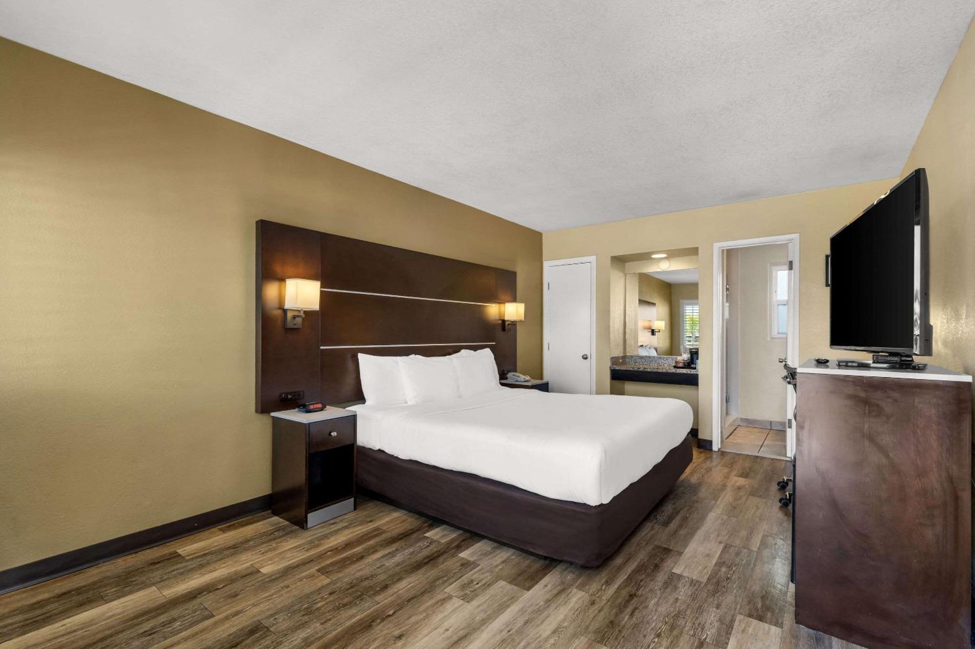 Comfort Inn San Diego Airport At The Harbor Esterno foto